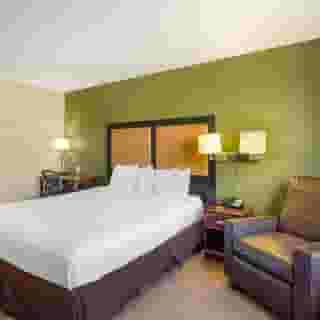 Extended Stay America Suites Chicago Woodfield Mall, 4 of 6