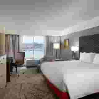 DoubleTree by Hilton San Francisco Airport North Bayfront, 1 of 6