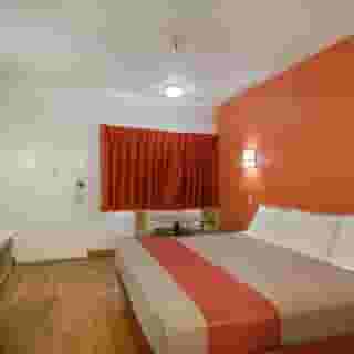 Americas Best Value Inn & Suites Humble, 3 of 6