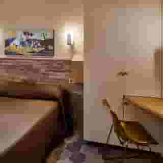 Hotel de Roubaix, 4 of 6