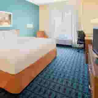 Fairfield Inn & Suites by Marriott Austin-University Area, 1 of 6