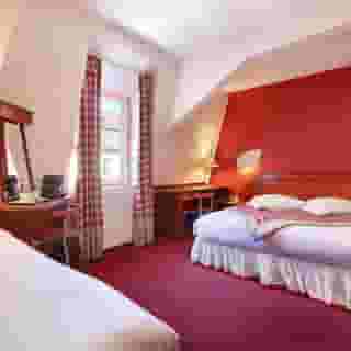 Hotel Suisse, 3 of 6