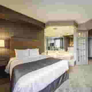 Monte Carlo Inn Airport Suites, 4 of 6