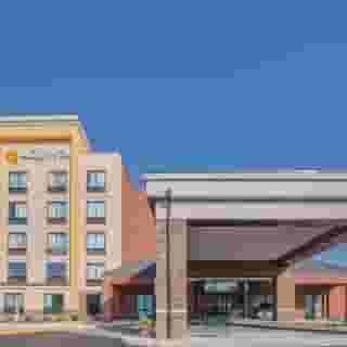 La Quinta Inn & Suites by Wyndham Philadelphia Airport, 1 of 6