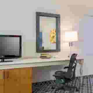 Hilton Garden Inn Dallas/Market Center, 3 of 6