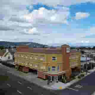 Gateway Inn & Suites San Francisco Sfo Airport, 2 of 6