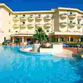 Sunshine Club Hotel, 2 of 6