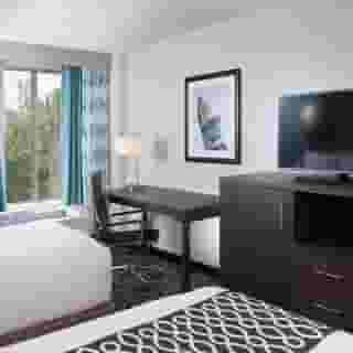 La Quinta Inn & Suites by Wyndham Atlanta Airport North, 6 of 6