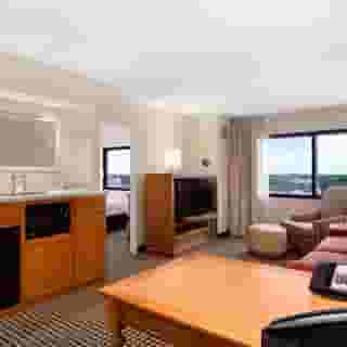 Hilton Chicago/Oak Brook Suites, 4 of 6