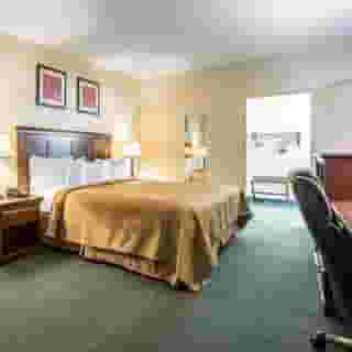 Quality Inn San Diego I-5 Naval Base, 2 of 6