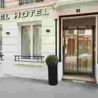 Nouvel Hotel Eiffel, 3 of 6