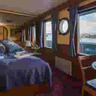 The Red Boat, 4 of 6
