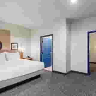 Spark by Hilton Missouri City, 6 of 6