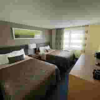 Lakeside Inn, 2 of 6