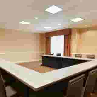 Hilton Garden Inn Chicago / Oak Brook, 4 of 6