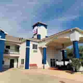 Regency Inn & Suites - Baytown, 2 of 6