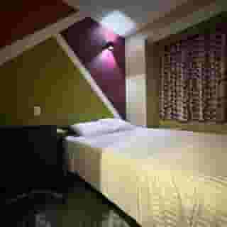 Moon Hotel Brooklyn, 5 of 6