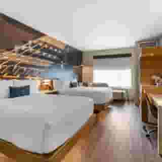 Cambria Hotel Austin Airport, 2 of 6