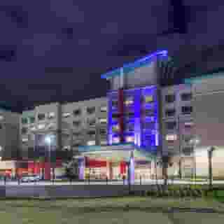 Holiday Inn Express & Suites Orlando At Seaworld, 3 of 6