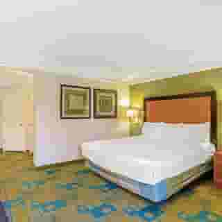 La Quinta Inn & Suites by Wyndham Orlando I Drive/Conv Ctr, 3 of 6