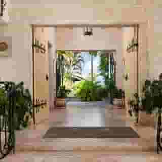 Coral Reef Club, 4 of 6