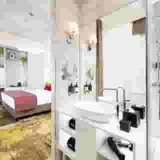 Three Corners Avenue Hotel, 3 of 6