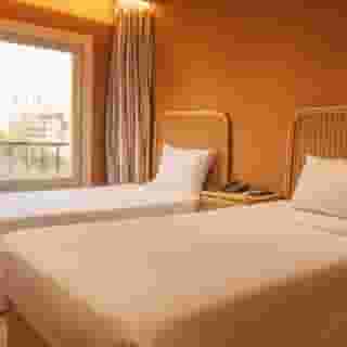 Jimmy Pyramids Hotel, 4 of 6