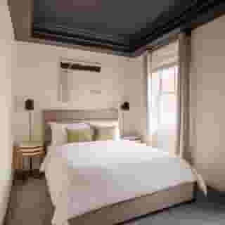Dupont Circle Embassy Inn by Found, 4 of 6