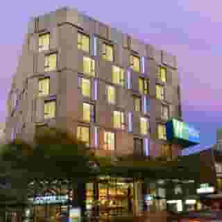 Holiday Inn Express Bangkok Sukhumvit 11 by Ihg, 1 of 6