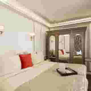 Hotel Regina Louvre, 2 of 6