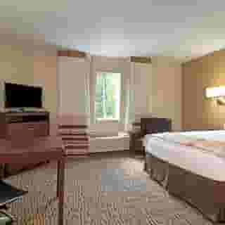 MainStay Suites Northbrook Wheeling, 1 of 6