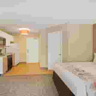 MainStay Suites Chicago Hoffman Estates, 3 of 6