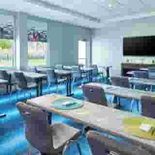 Aloft Plano, 2 of 6