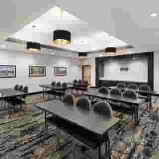 La Quinta Inn & Suites by Wyndham Austin Parmer/Tech Ridge, 2 of 6