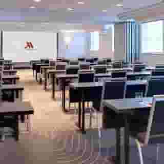 Chicago Marriott Suites O'Hare, 1 of 6