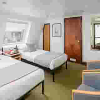 Oyo Abbey Hotel, London Shepherd's Bush Market, 1 of 6