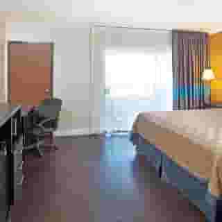Travelodge by Wyndham Sunset-Huntington Beach Ocean Front, 1 of 6