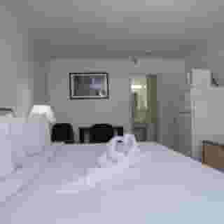 Contempra Inn, 2 of 6