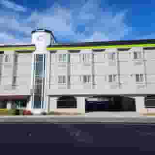 The Atrium Hotel, 1 of 6