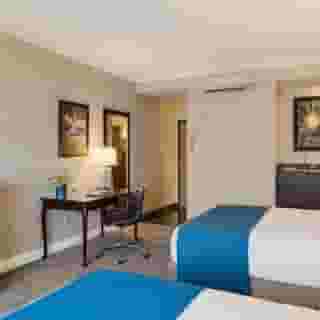 Ayres Suites Diamond Bar, 5 of 6