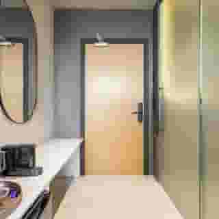 Arctic Comfort Hotel, 3 of 6