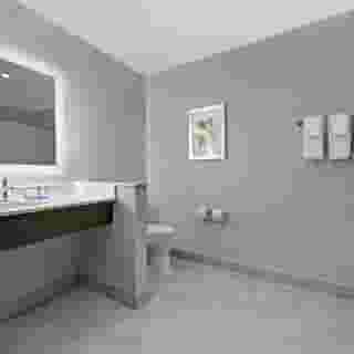 Holiday Inn Express & Suites Houston - Memorial City Centre by Ihg, 4 of 6