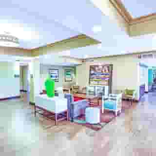 Hampton Inn Slidell, 2 of 6