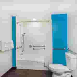 Howard Johnson by Wyndham Quincy/Boston, 2 of 6