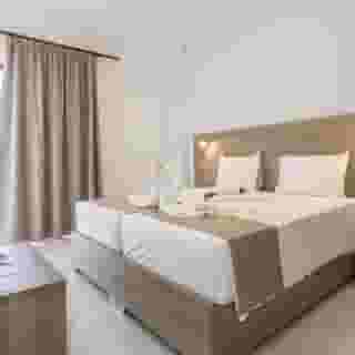 Tivoli Hotel, 2 of 6
