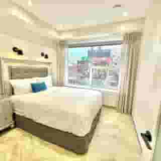 Toronto Rooms and Suites, 5 of 6