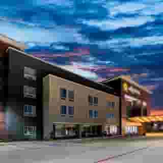 La Quinta Inn & Suites by Wyndham Houston Cypress, 1 of 6