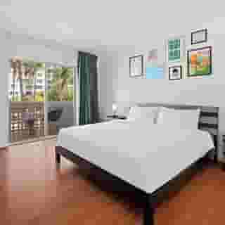 Palm Tree Club Miami Hotel, 4 of 6