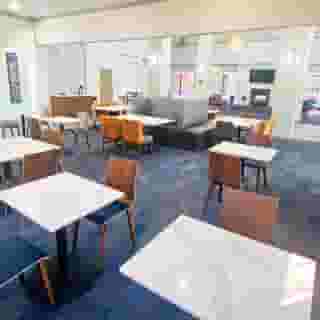 La Quinta Inn & Suites by Wyndham South Holland, 3 of 6