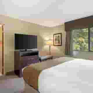 Best Western Plus Plaza by the Green, 6 of 6